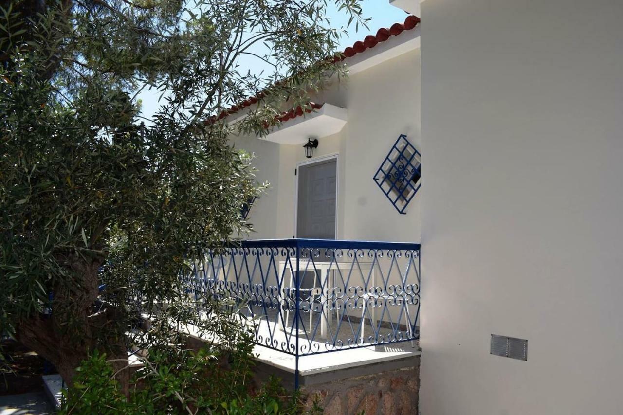 Villa Giovasia In Tolón Exteriér fotografie